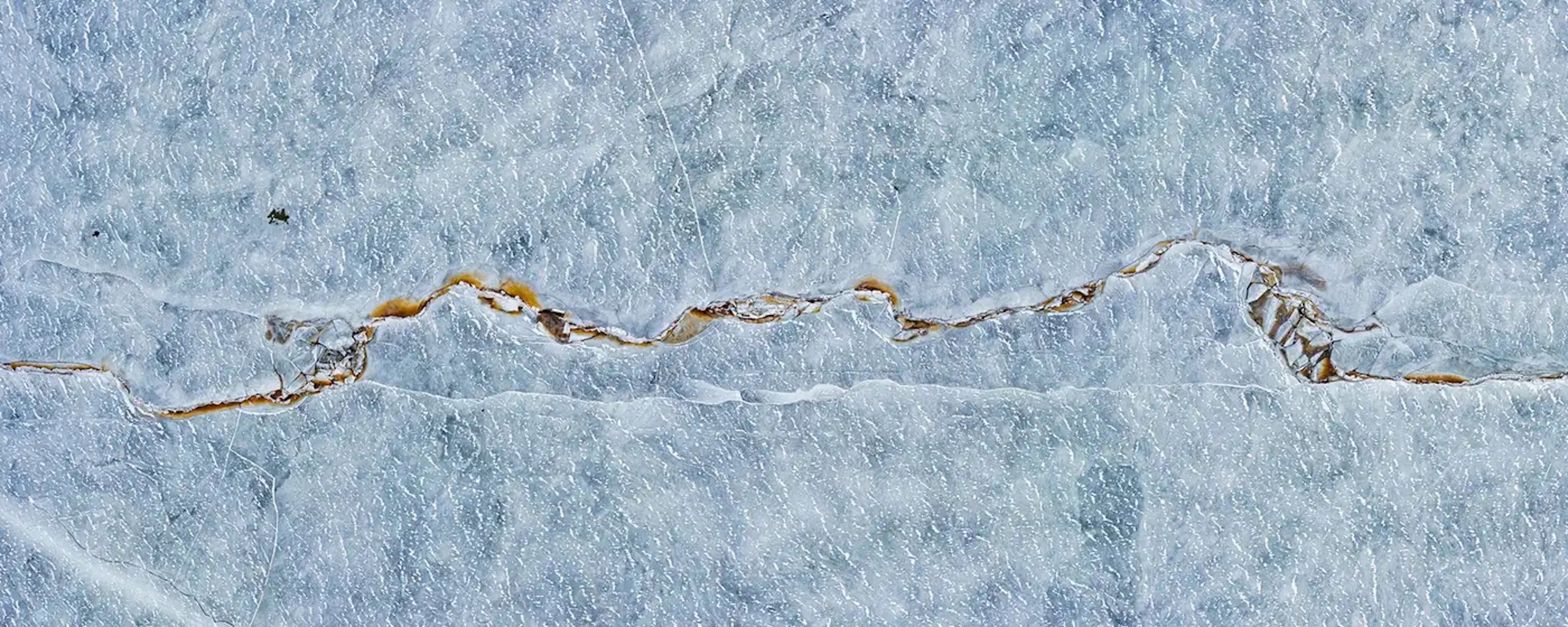 Hielo Báltico, Peipsi Jaerv 015 de Bernhard Lang - Fotografía aérea, invierno, azul