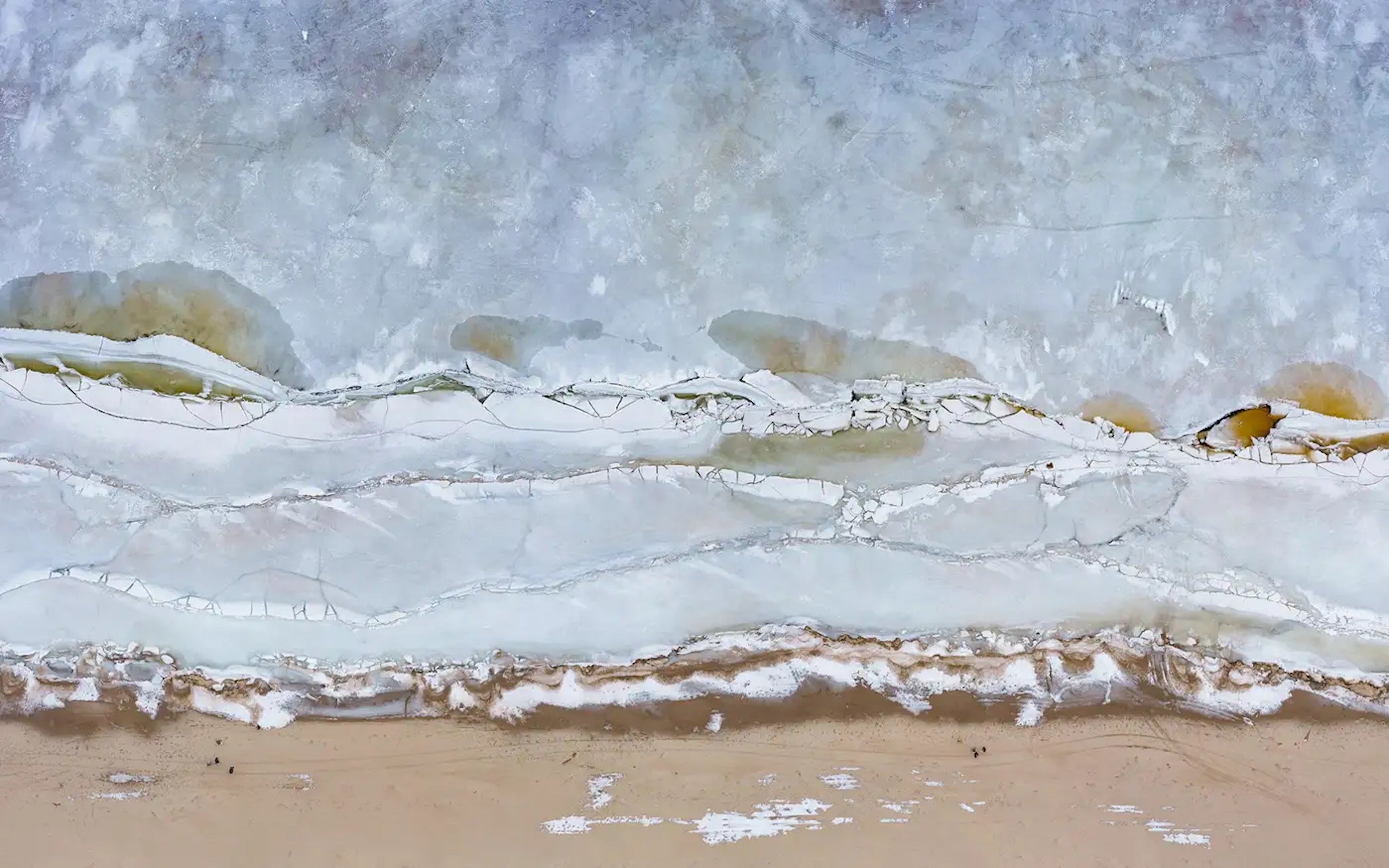 Baltisches Eis, Peipsi Jaerv 014 von Bernhard Lang – Luftaufnahme, Winter, blau