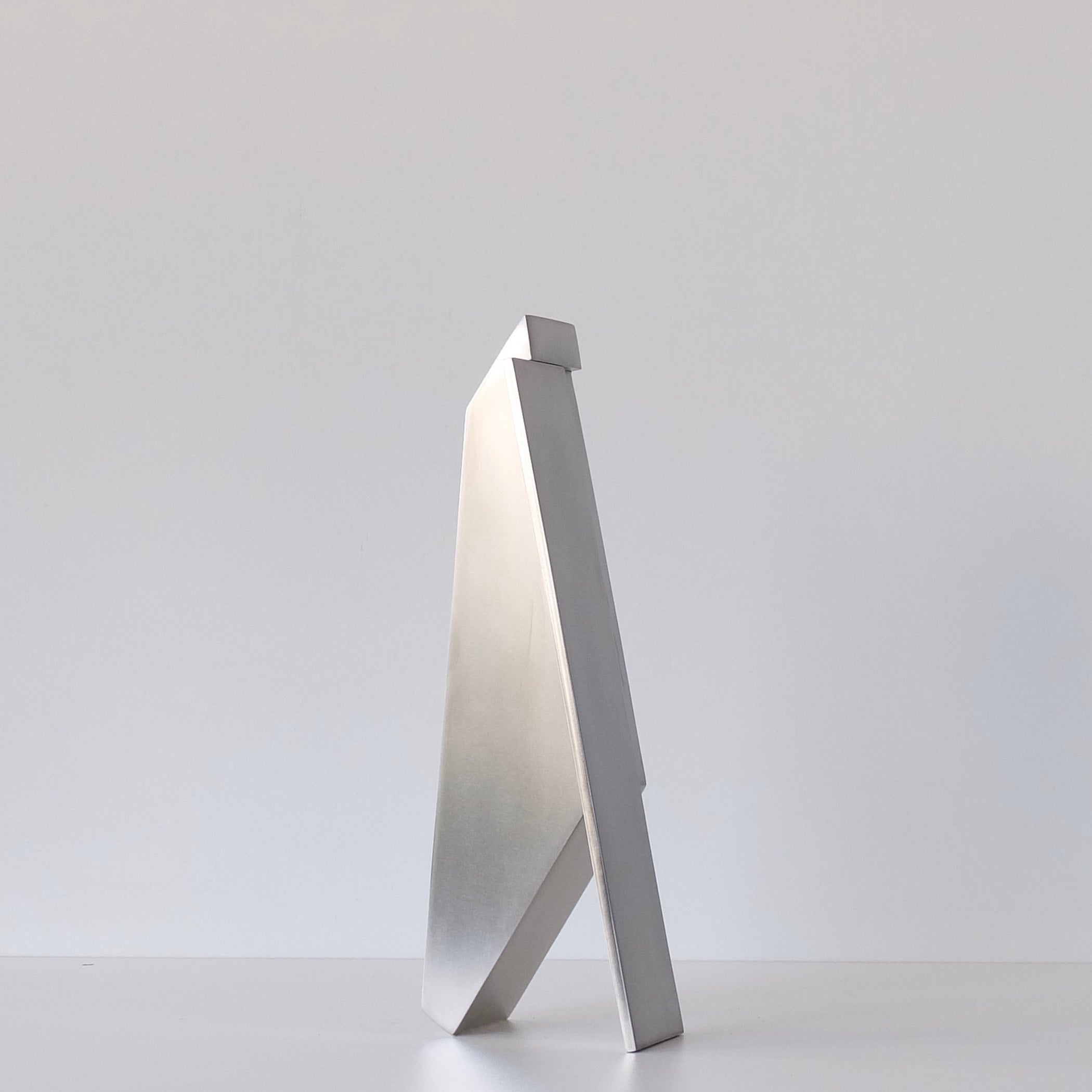 "Next" di Julien Guarneri - Scultura in acciaio inossidabile