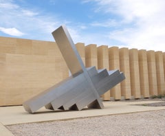 “Silence I’m making noise” di J. Guarneri, scultura monumentale in acciaio inossidabile