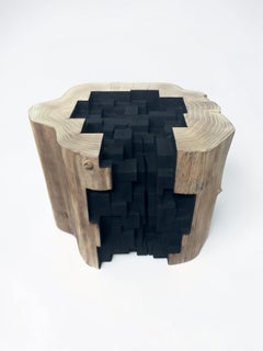 «Acacia II», de Alban Lanore: escultura contemporánea en madera, tallada a mano y carbonizada