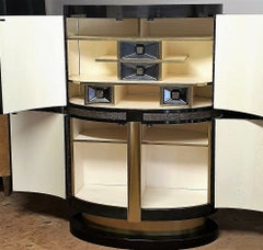 „Tambour“ von F. Domergue – Zeitgenössischer skulpturaler Schrank, Unikat