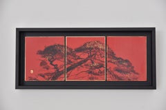 «Pino inclinado», de L. Mizutani: pintura de estilo japonés, tríptico rojo, paisaje
