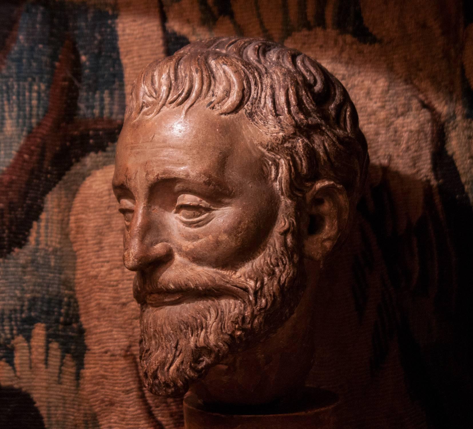 Head of a bearded man in painted terracotta. French school circa 1550-1600

Head of a bearded man, almost life-size in painted terracotta.
Workshops of le Mans or Loire Valley, last third of the 16th century.
The head is supplied with a