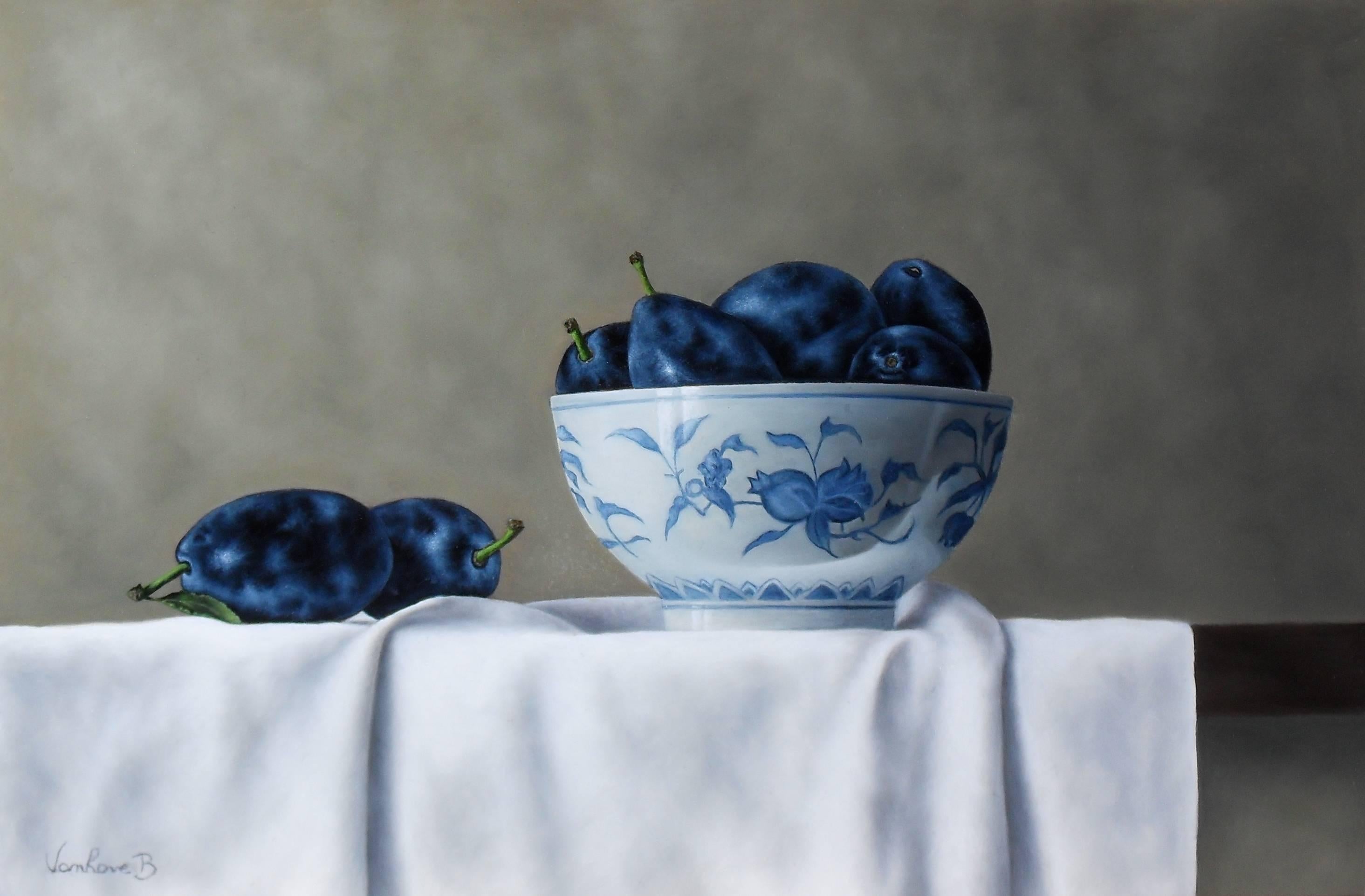 Barbara Vanhove Still-Life Painting - Damsons in a Chinese Bowl 