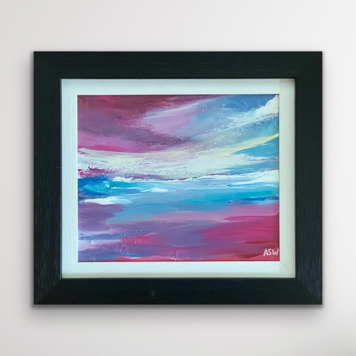 Peinture abstraite de paysage marin avec ciel rose et bleu par un artiste britannique - Painting de Angela Wakefield
