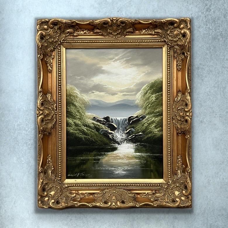 Whispers of the Falls - Cascata del lago fluviale con alberi rigogliosi di un artista britannico - Painting Contemporaneo di David James
