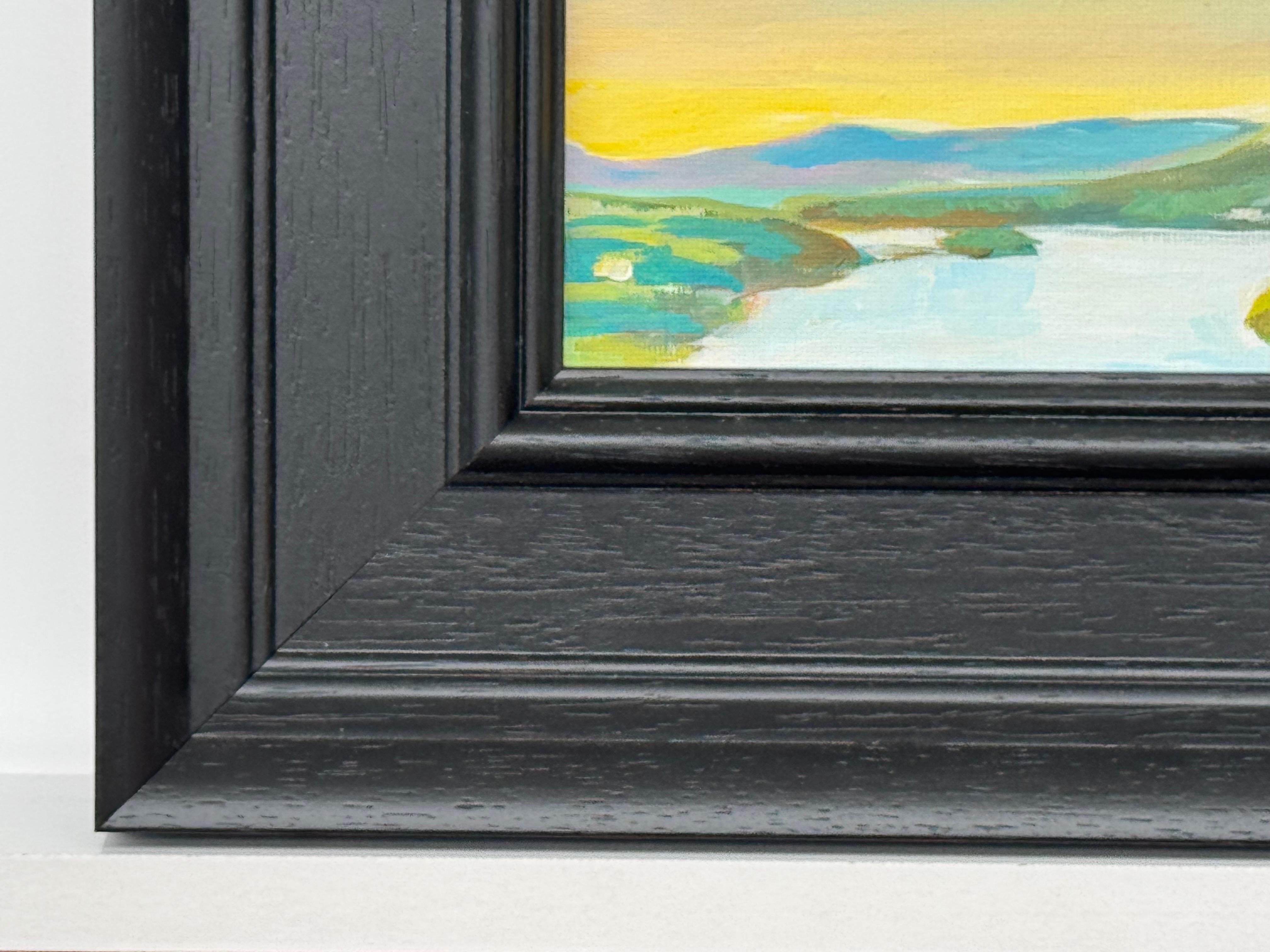 Estudio de pintura en miniatura del río Hudson, estado de Nueva York, EE.UU., por la artista británica contemporánea Angela Wakefield. Este es un estudio artístico tranquilo y calmante que utiliza amarillos y azules. 

El arte mide 7 x 5 pulgadas