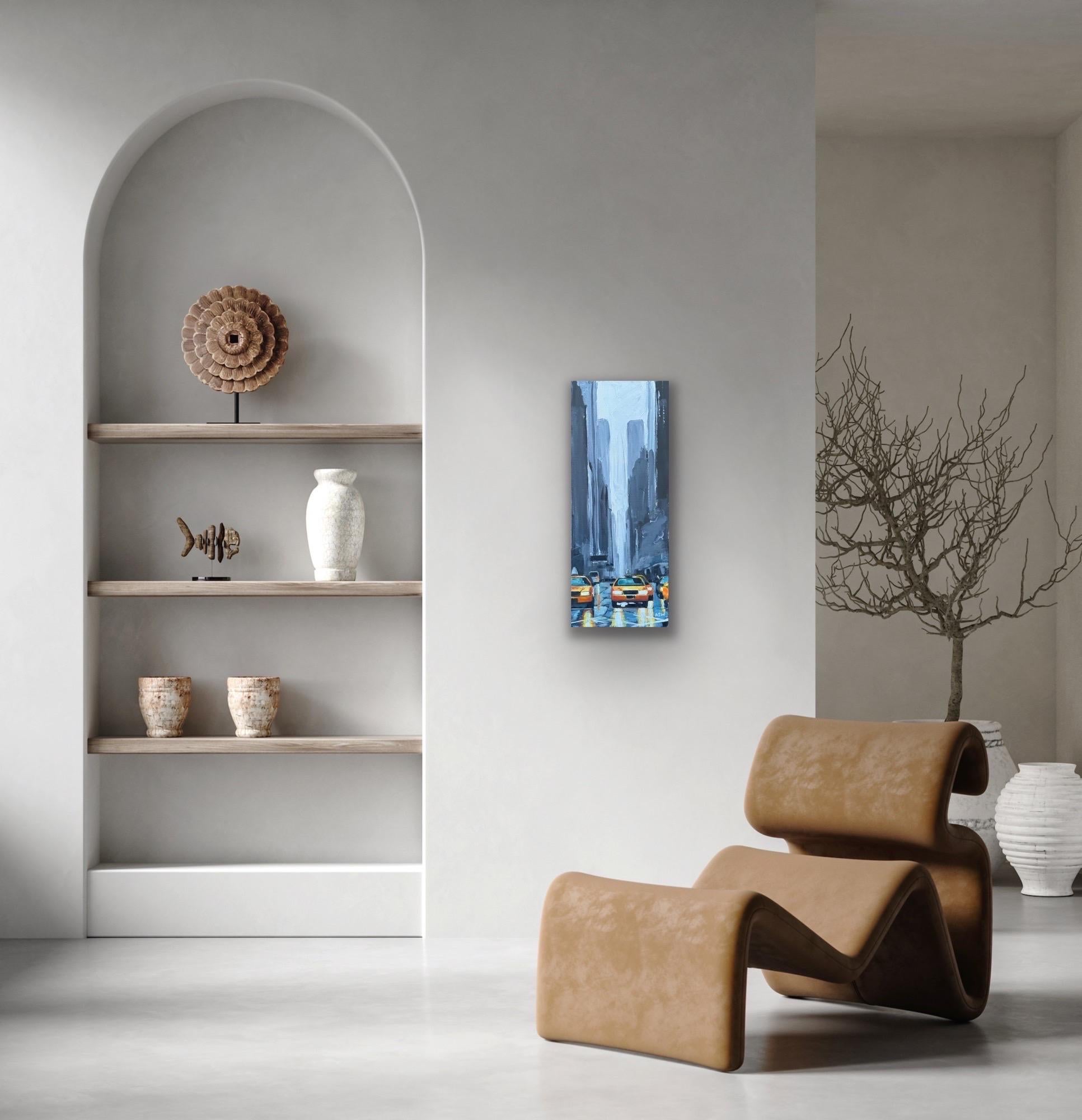 Taxi jaune classique des années 1990 la nuit et gratte-ciel gris dans la rue de New York City en vente 10