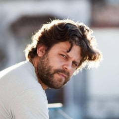 What time is it over there? (car)