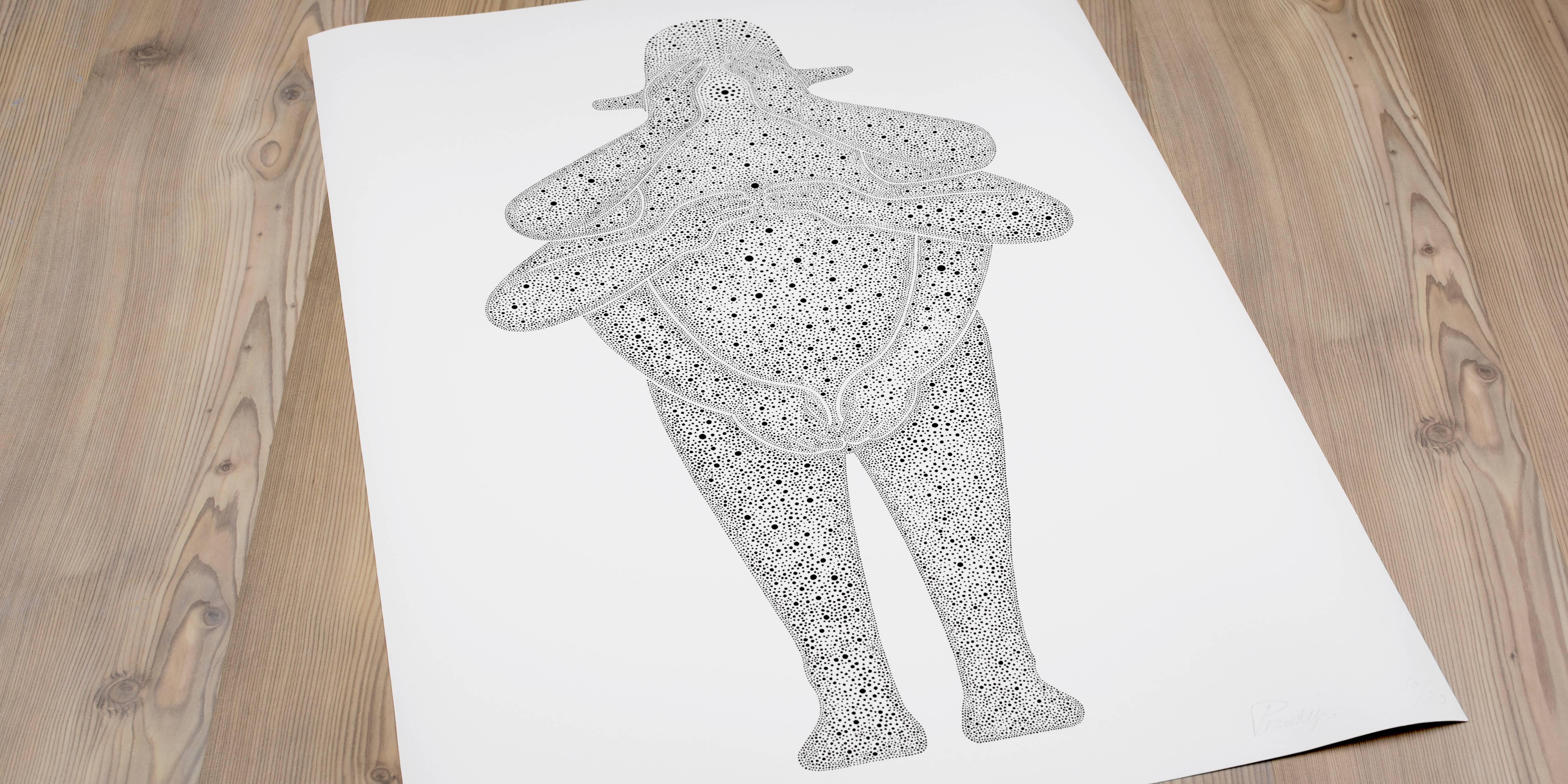 Un personnage vit sur le papier. Illustration en noir et blanc, très détaillée et d'un style unique, de la figure emblématique du Qigong japonais de l'artiste. 