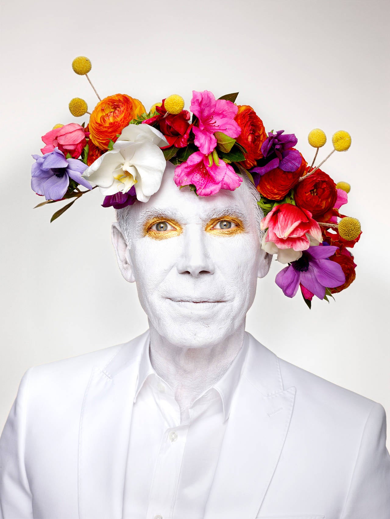 Martin Schoeller Portrait Photograph - Jeff Koons with Floral Headpiece, New York, NY