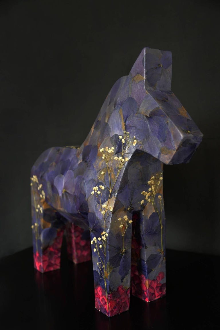 K-OD - Aoi aoi ano sora (the blue sky), pressed flowers on wood horse