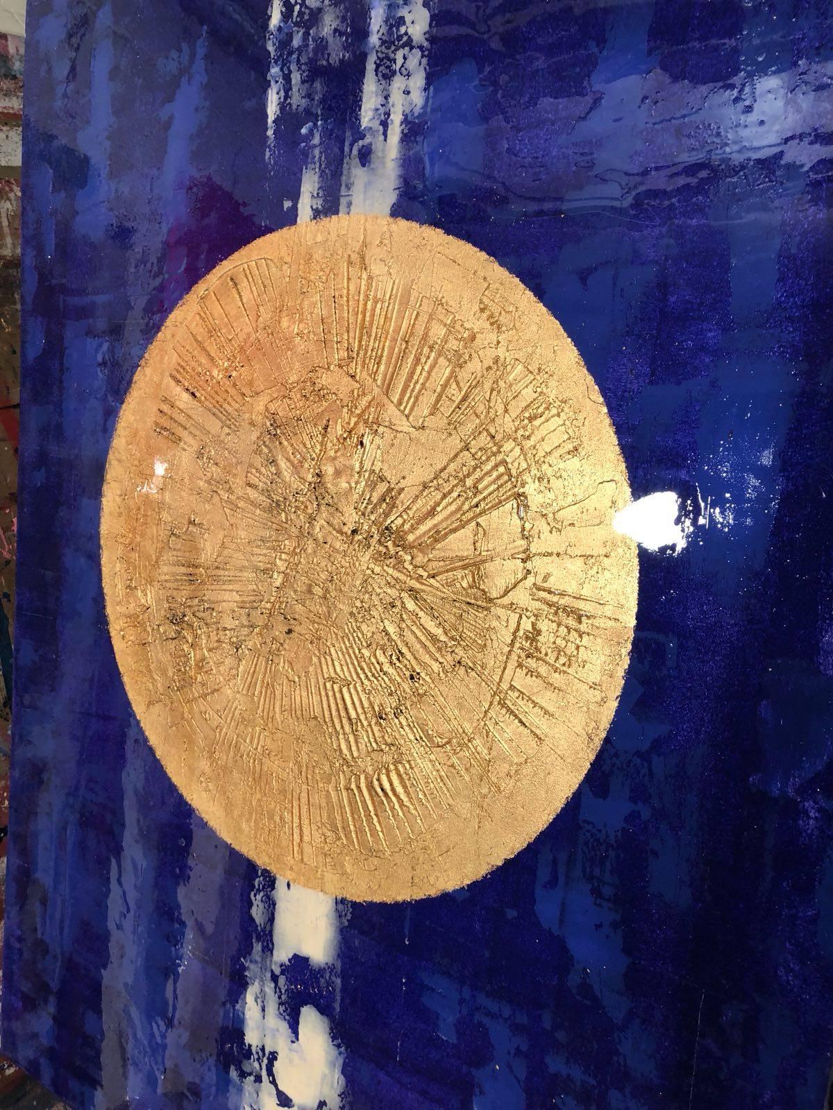 David Aiu Servan-Schreiber
b. 1989, France, établie à Londres, Royaume-Uni
Cette nouvelle collection jette un regard spirituel sur les planètes.
