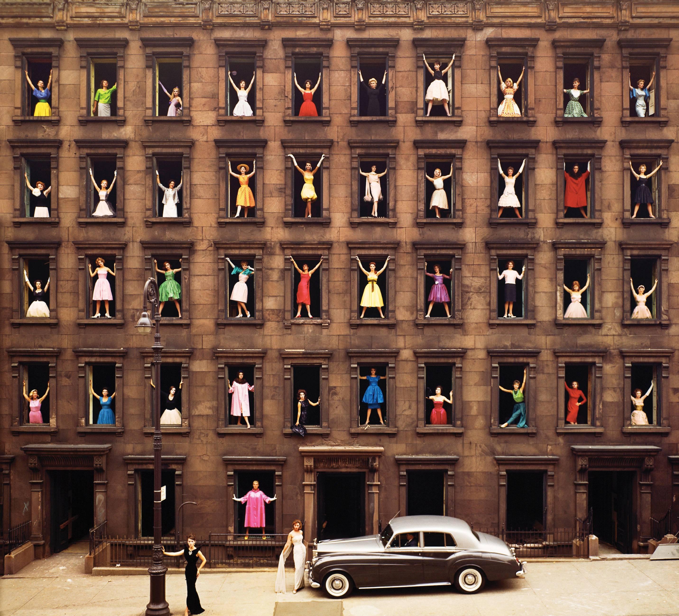 Girls in Windows, New York, 1960, by Ormond Gigli