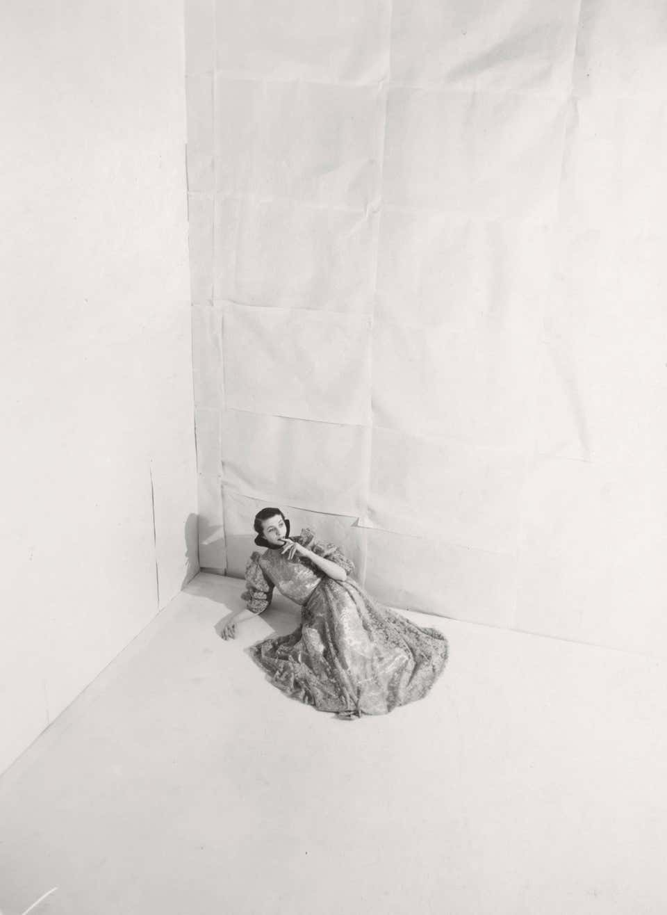 Louise, Comtesse Palfy, circa 1938 - Cecil Beaton (Portrait Photography)