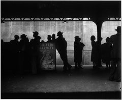 Antique New York City, 1948 - Elliott Erwitt (Black and White Photography)