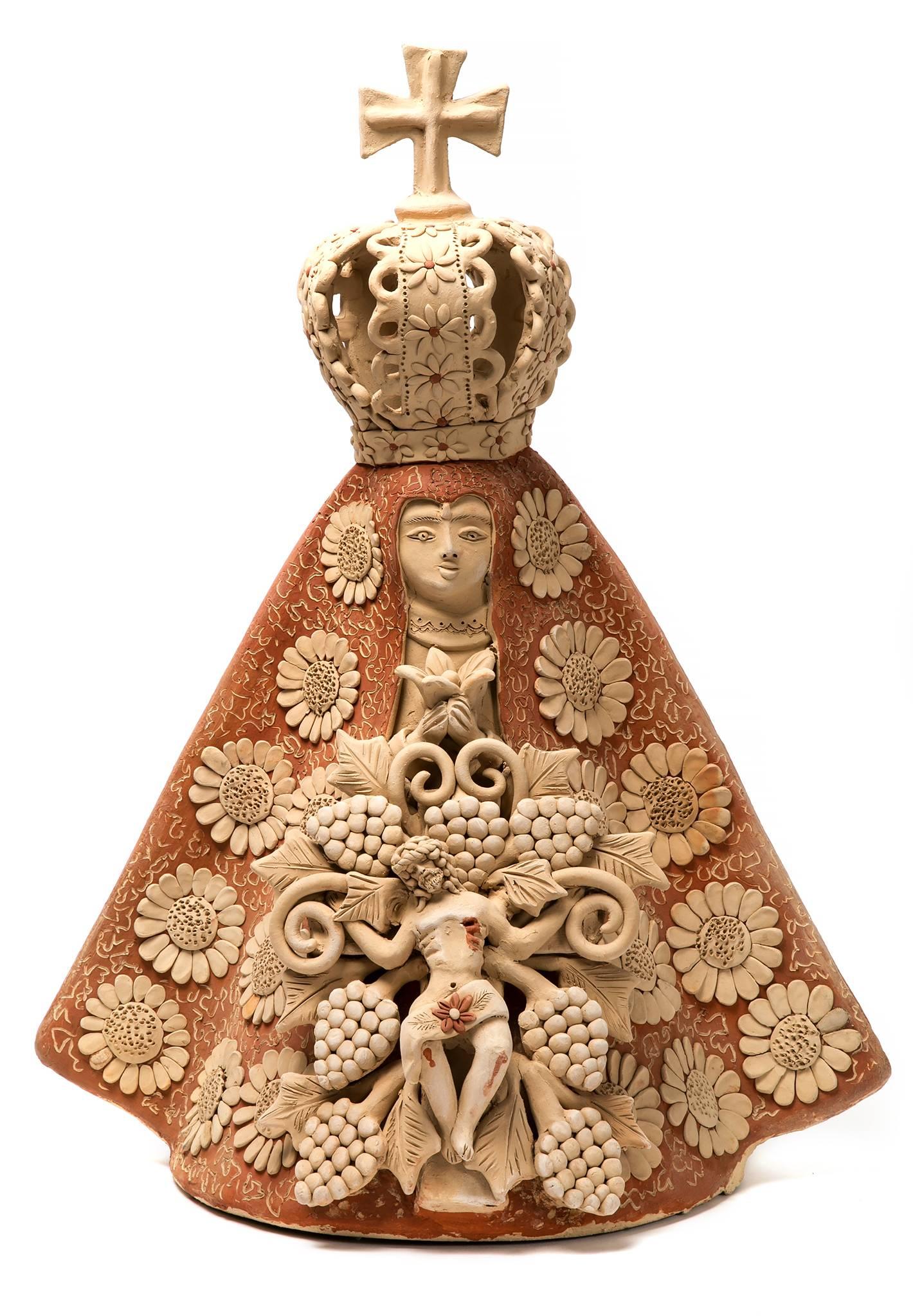 Enedina Vasquez Cruz Figurative Sculpture - Virgen de la Soledad con Cristo Ceramics Mexican Folk Art Clay