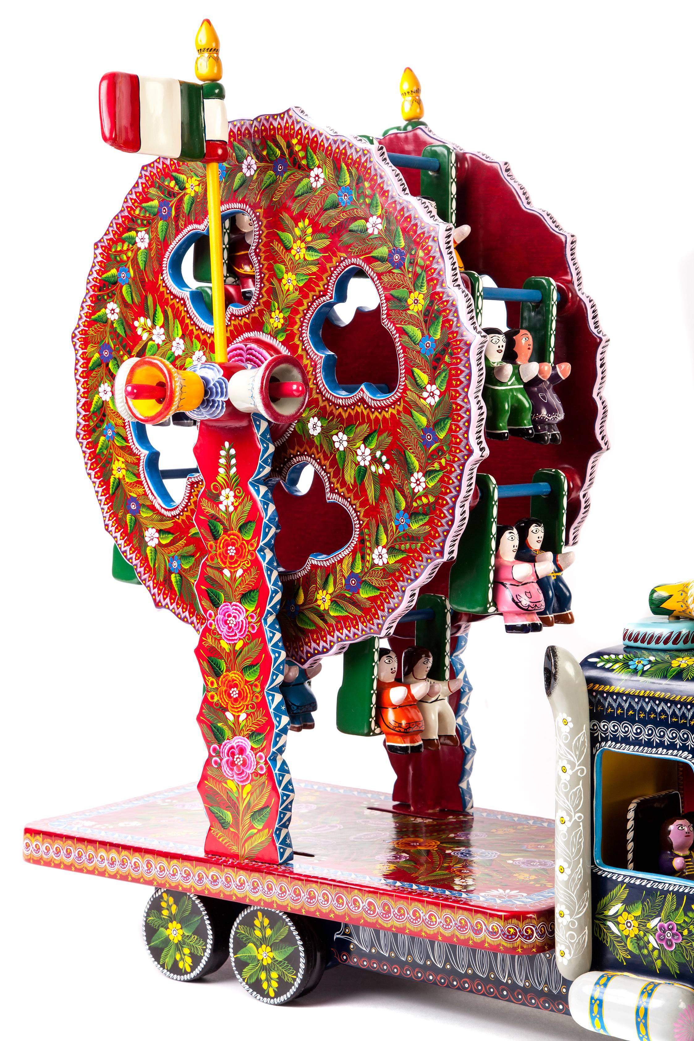 24'' La Rueda de la Fortuna / Wood carving Lacquer Mexican Folk Art - Sculpture by Meliton Zeferino Acevedo