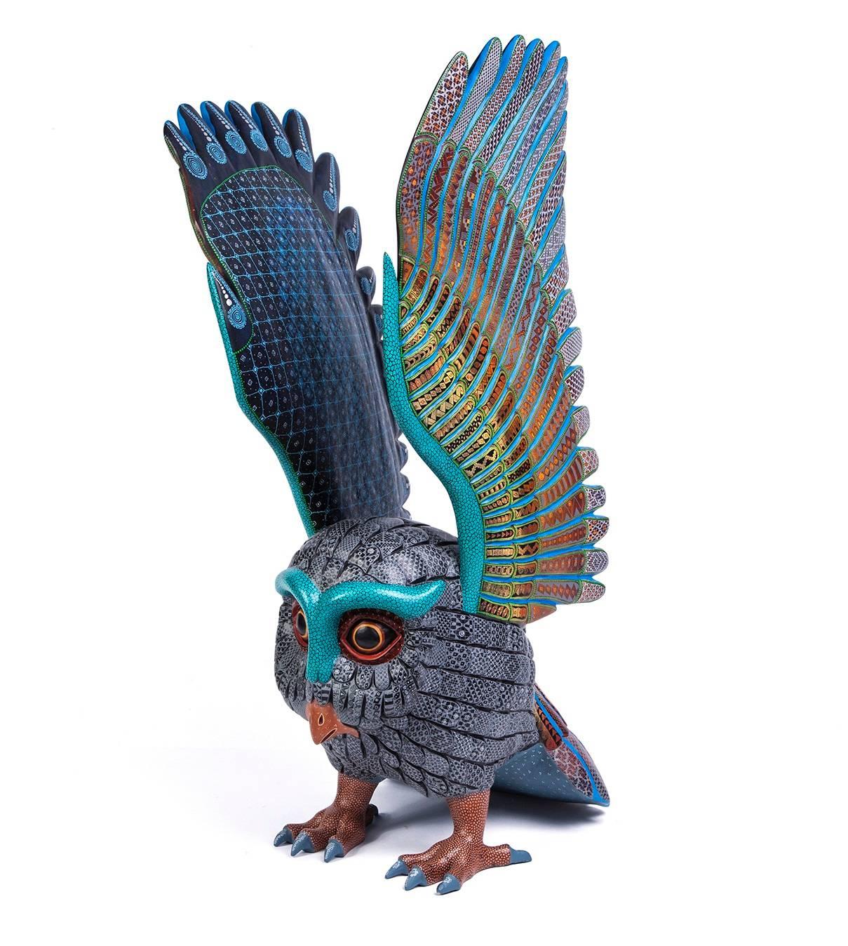 Roxana y Jesus Hernandez Figurative Sculpture - Guardian de la Noche Owl / Wood carving Alebrije Mexican Folk Art Sculpture