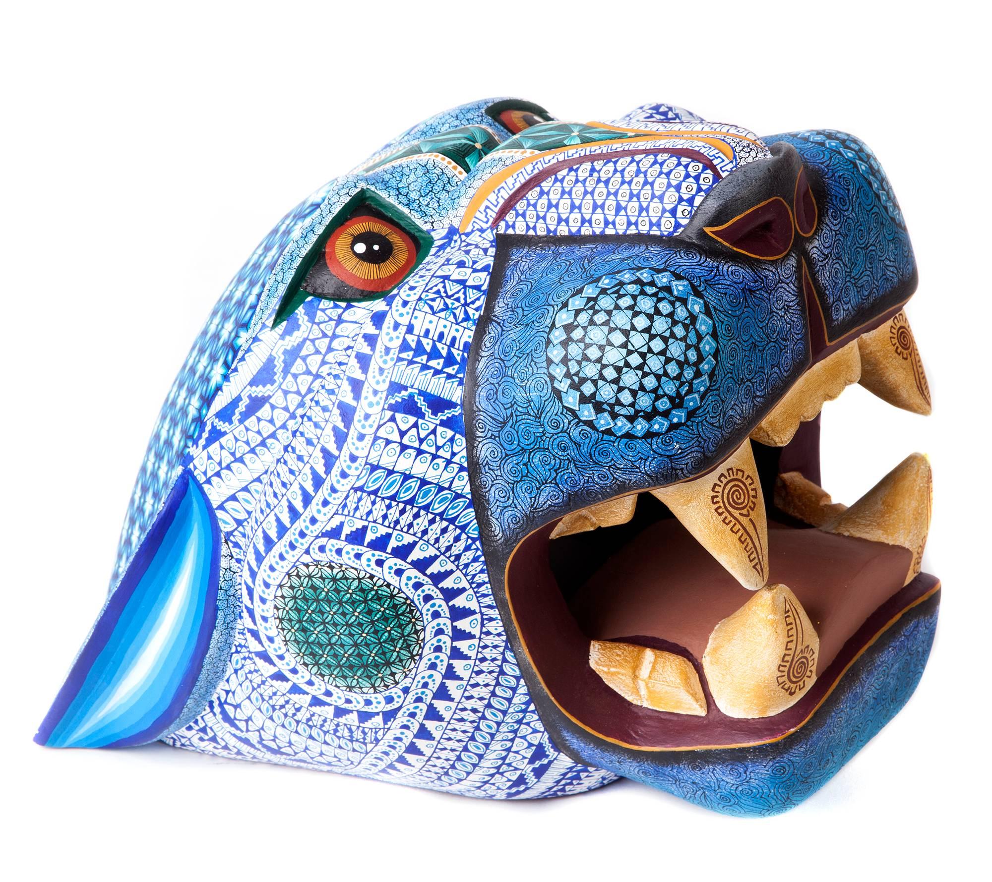 Roxana y Jesus Hernandez Figurative Sculpture - Mascara Jaguar Balam Jade / Wood carving Alebrije Mexican Folk Art Sculpture