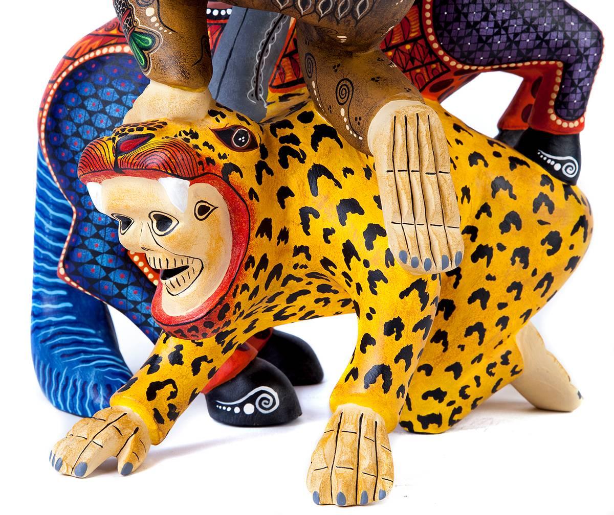 FREE SHIPPING TO WORLDWIDE!

Artisan: Agustin Cruz Prudencio

Made with Copal wood, woodcarving technique gouges, machete and sandpaper, decorated with acrylic paintings with Zapotec symbols.

-Dimensions: 10