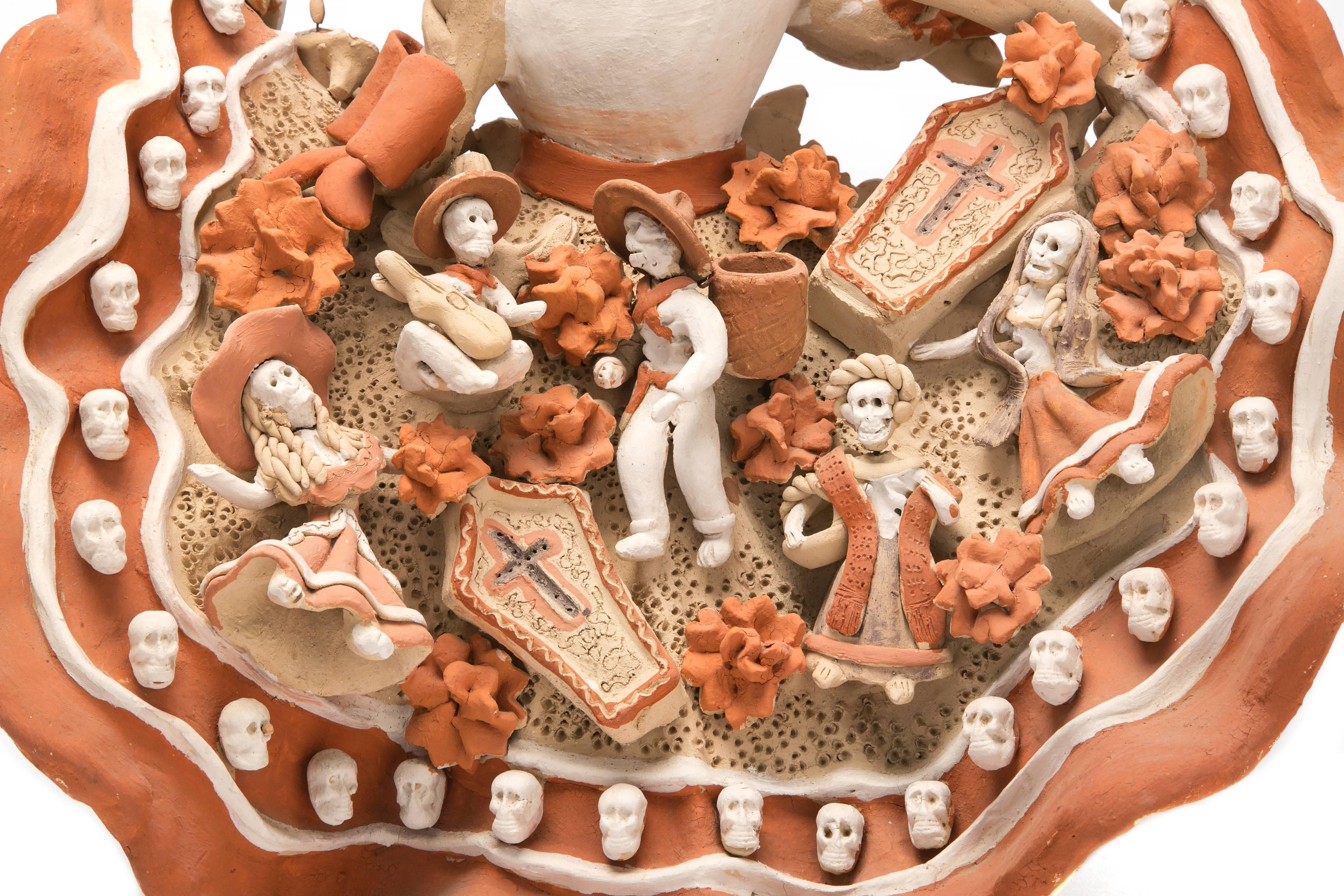 China Oaxaqueña con Altar de Muertos / Ceramics Mexican Folk Art Clay - Brown Abstract Sculpture by Enedina Vasquez Cruz