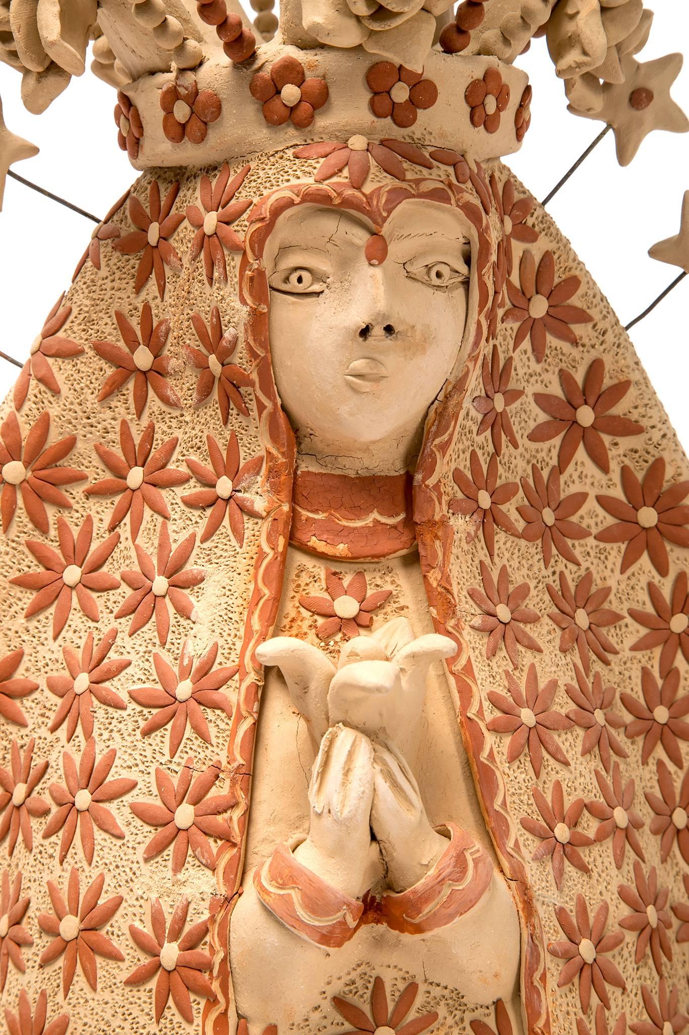 Virgen de la Soledad / Ceramics Mexican Folk Art Clay - Brown Figurative Sculpture by Enedina Vasquez Cruz
