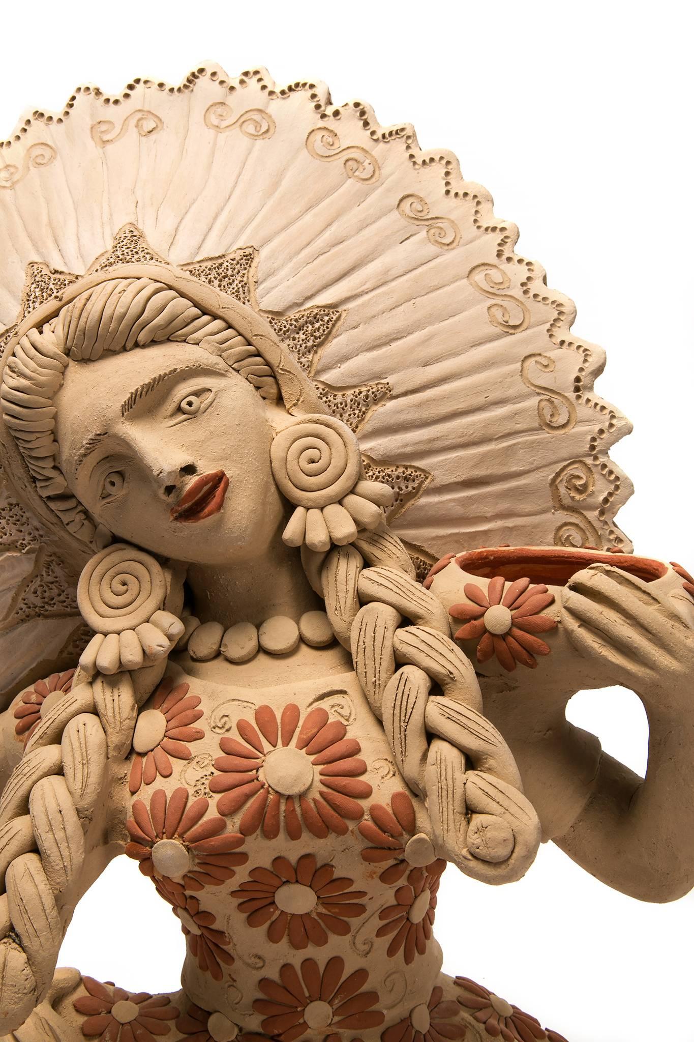 Muñeca Tehuana / Ceramics Mexican Folk Art Clay - Beige Figurative Sculpture by Enedina Vasquez Cruz