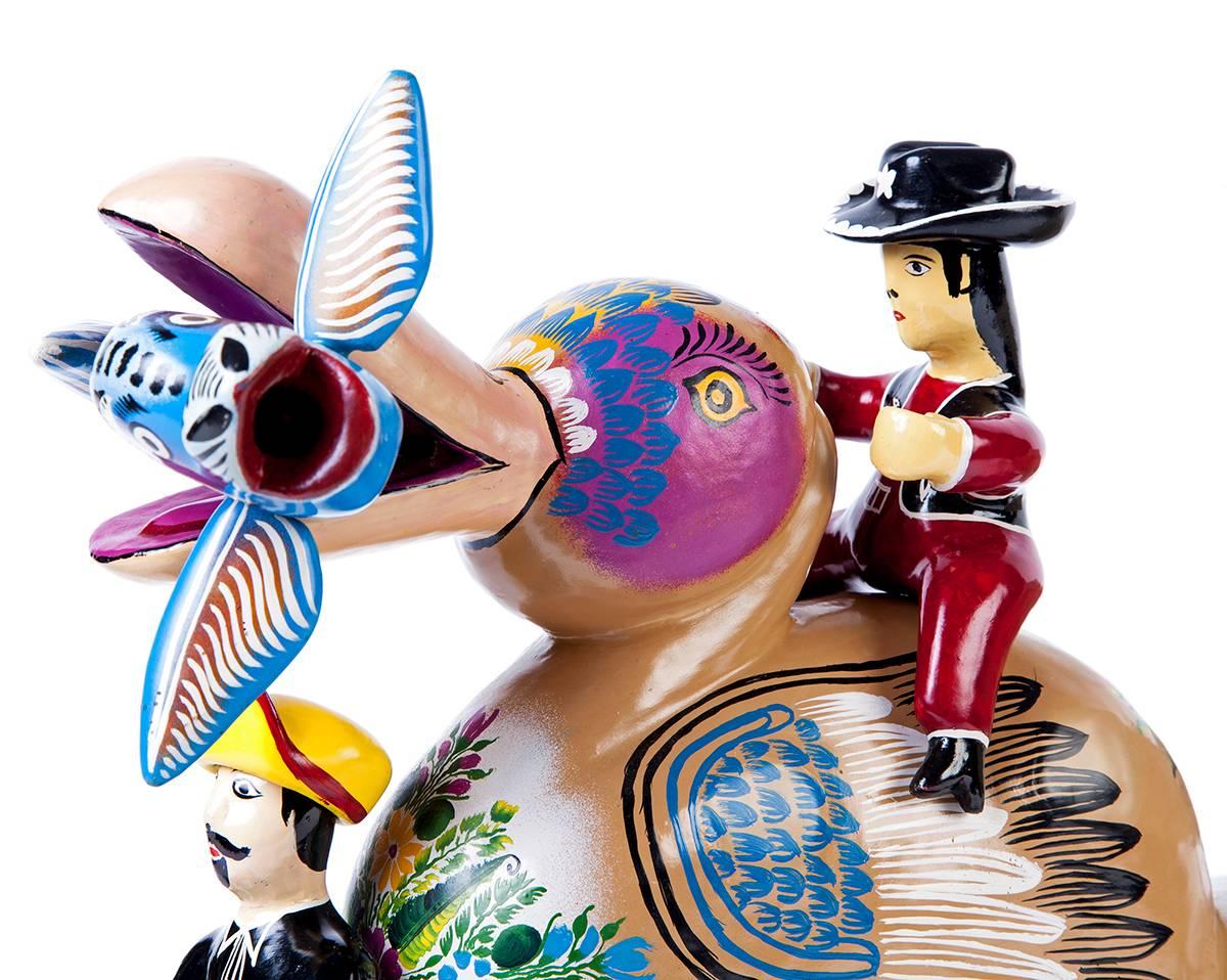Pato / Wood carving Lacquer Sculpture Mexican Folk Art For Sale 1