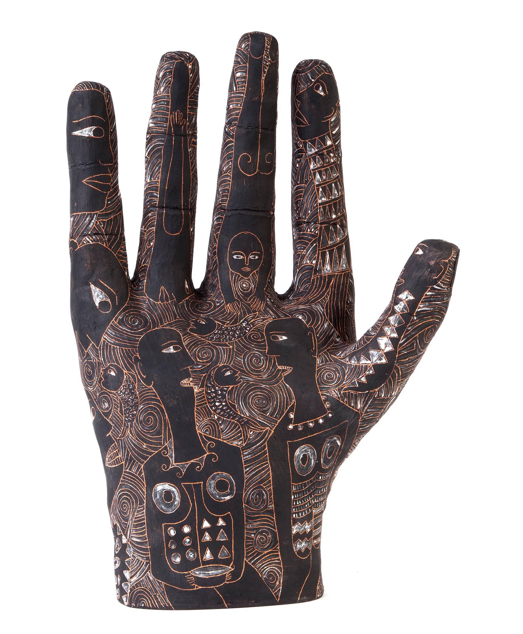 12'' La Mano de Yanhuitlan / Ceramics Mexican Folk Art Clay - Sculpture by Manuel David Reyes Ramirez