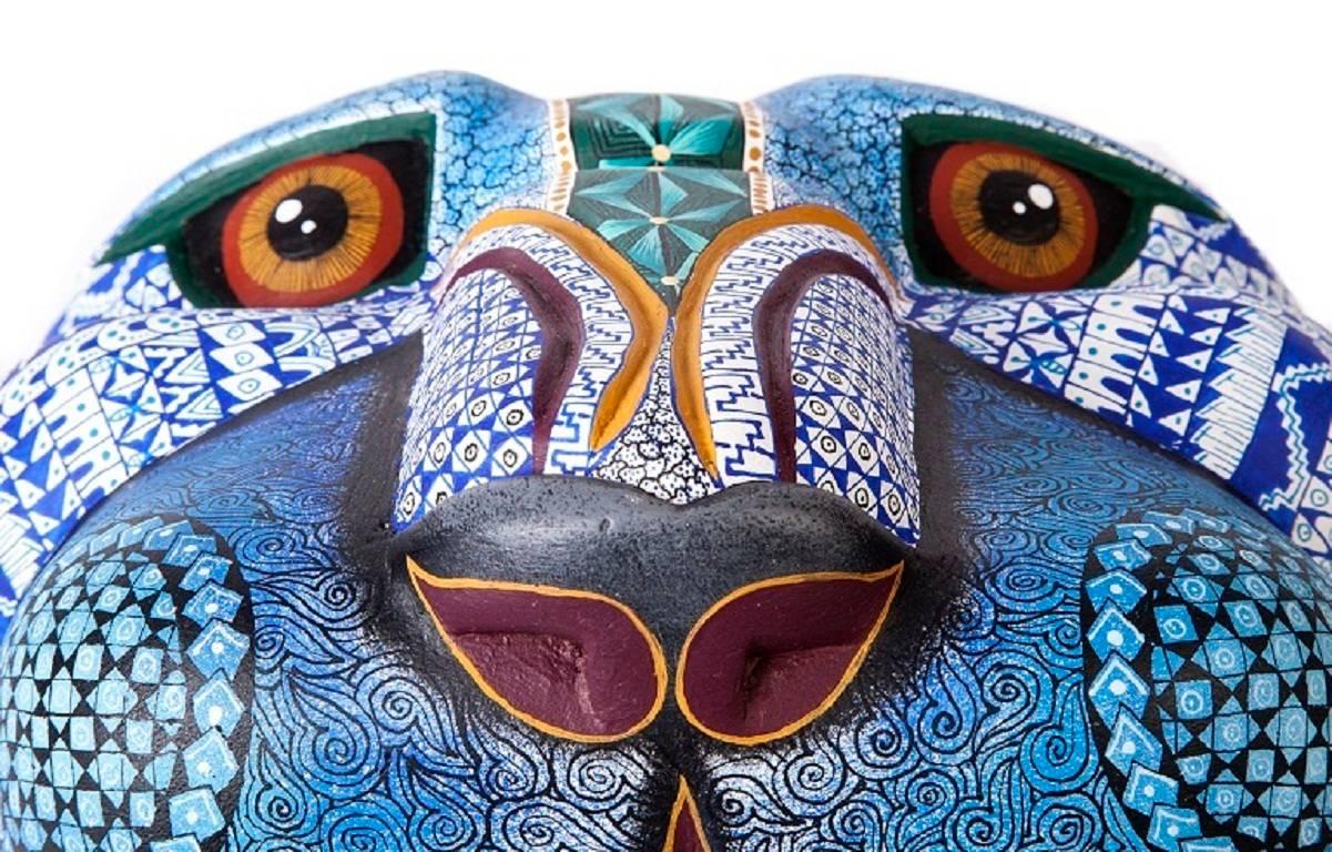 Mascara Jaguar Balam Jade / Wood carving Alebrije Mexican Folk Art Sculpture - Brown Figurative Sculpture by Roxana y Jesus Hernandez