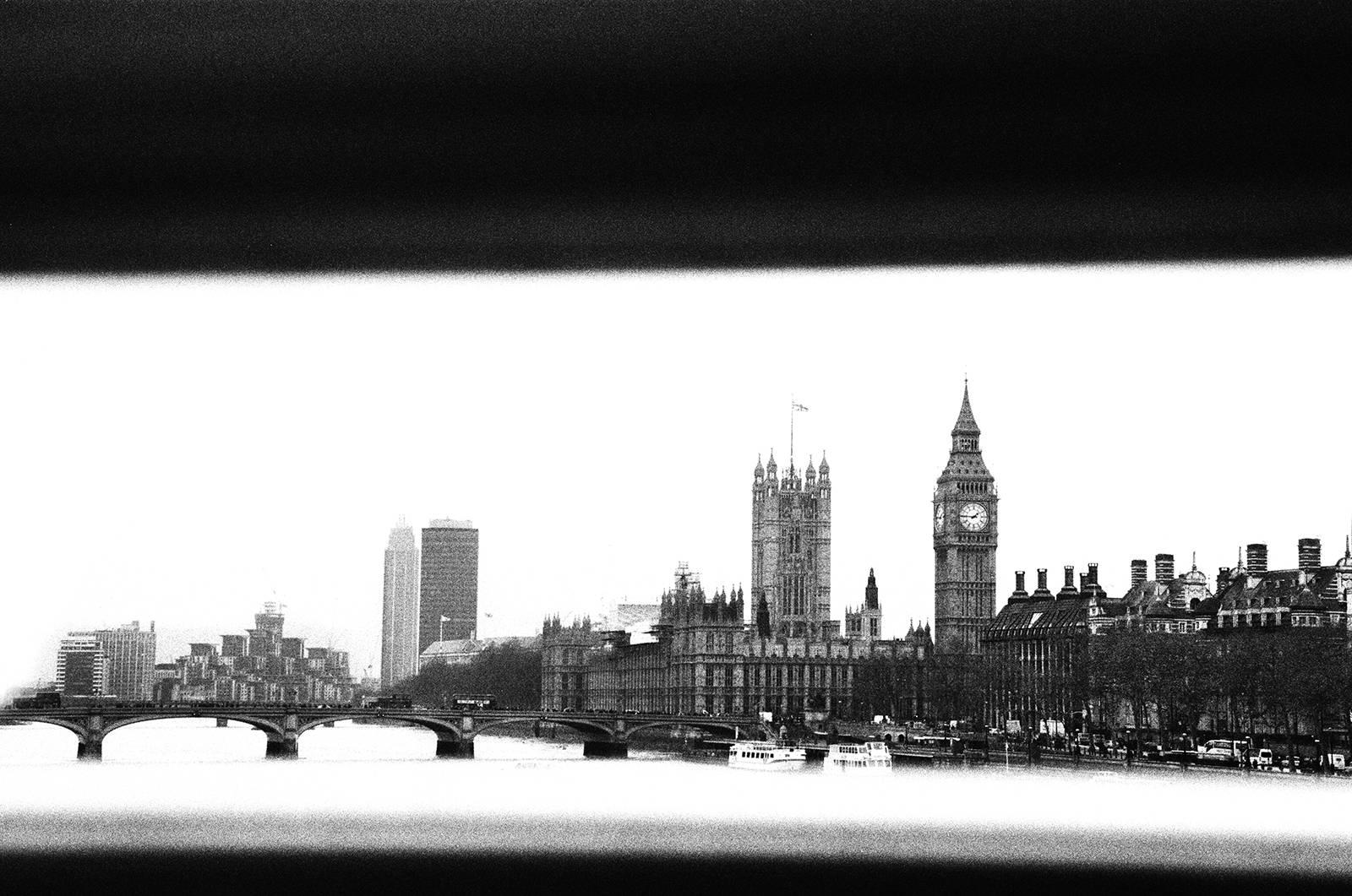 Ricardo Jorge Reis Black and White Photograph - London 2