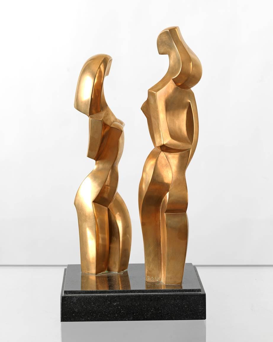 Deux Filles de Vence - Sculpture by Jim Ritchie