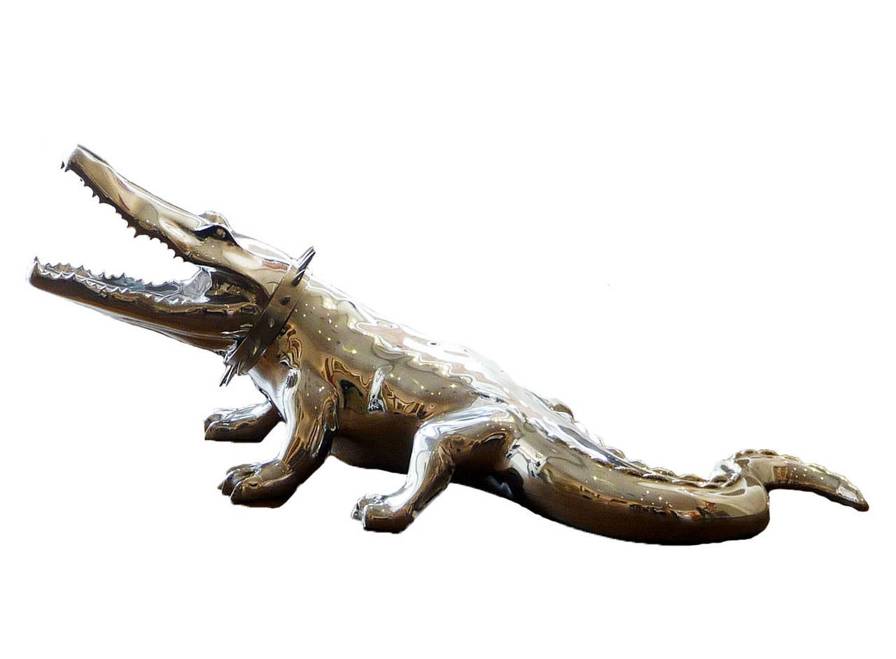 Richard Orlinski Figurative Sculpture - Crocodile with Collar (Aluminum)