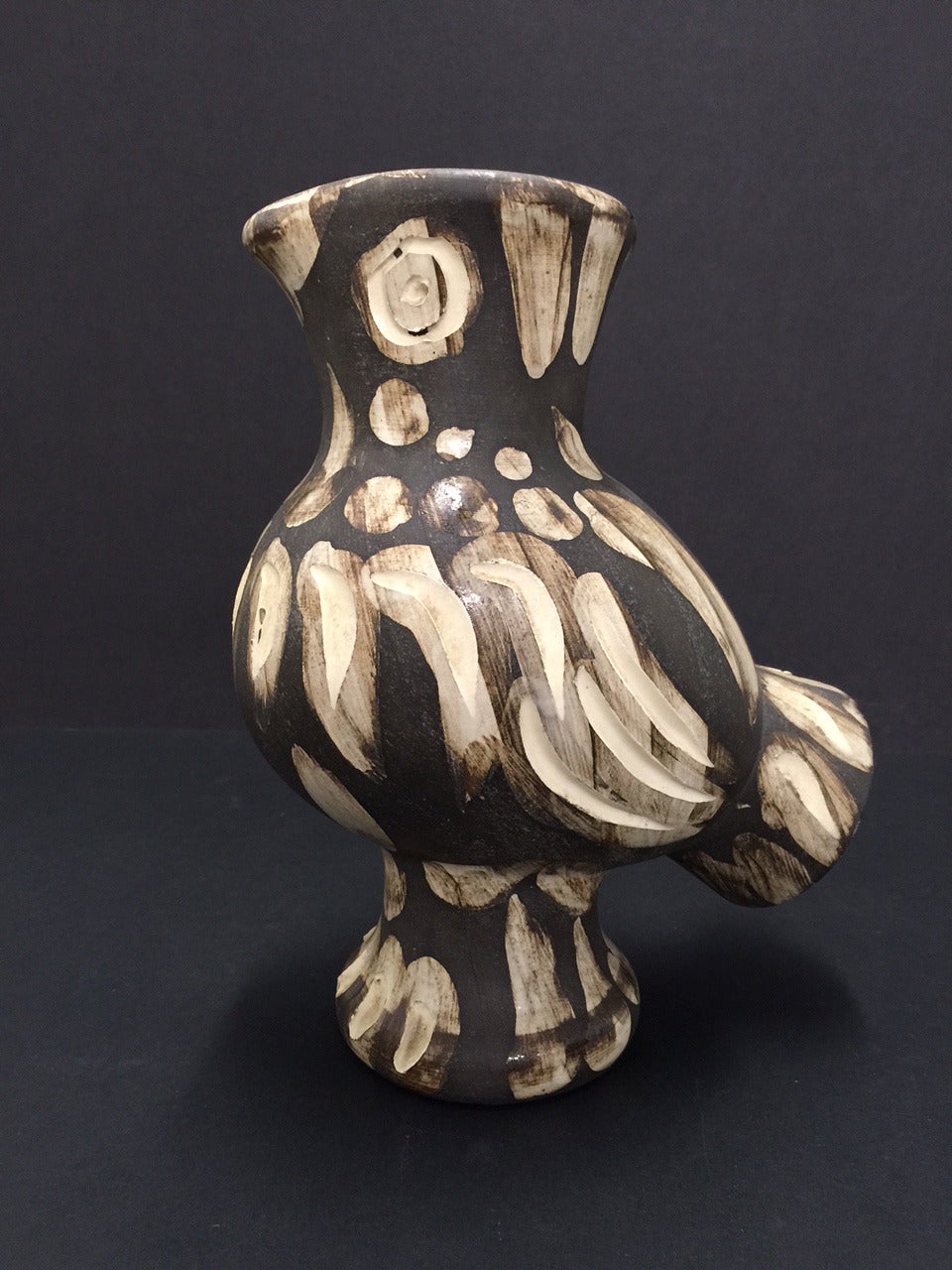 Pablo Picasso Figurative Sculpture - Picasso Ceramics: Chouette (AR 605)
