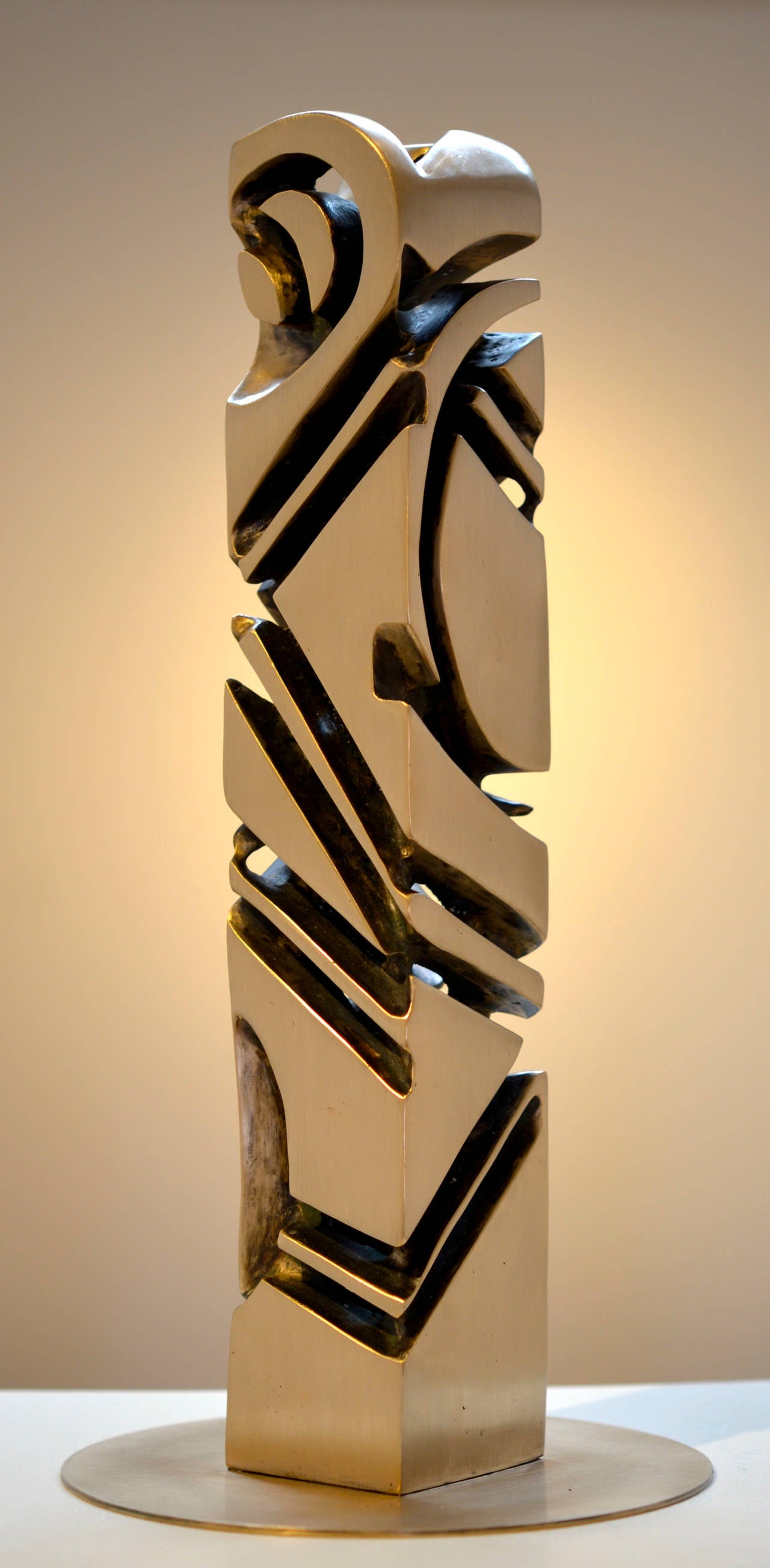 Nathaniel Hesse Abstract Sculpture - Totem - Abstract