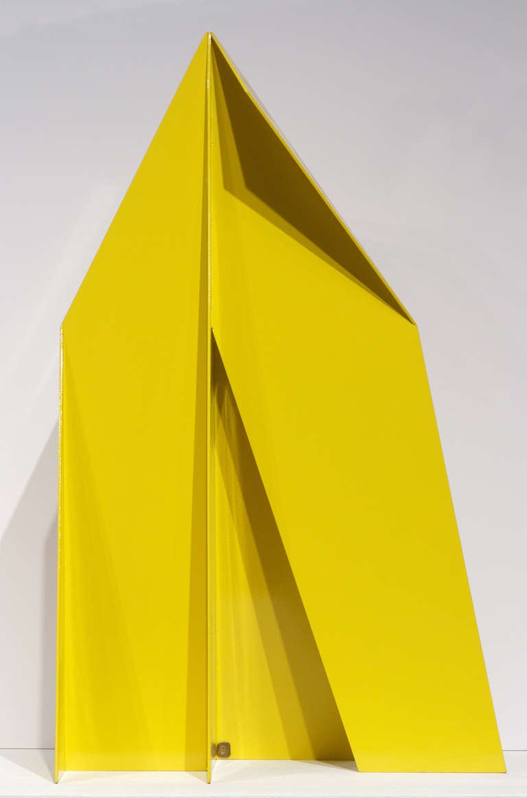 Betty Gold - Majestad IV, Steel Sculpture For Sale at 1stdibs