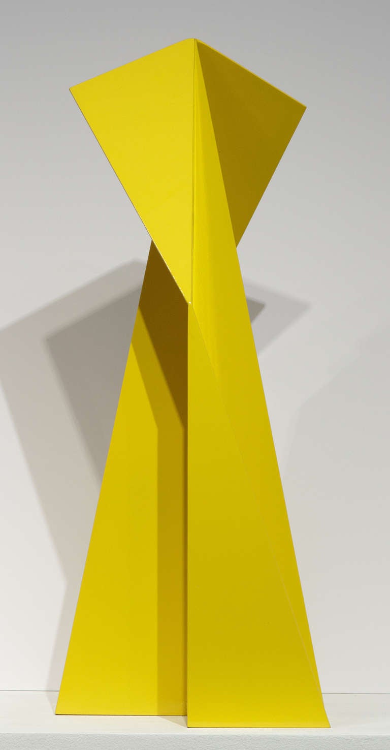 Betty Gold - Majestad IV, Steel Sculpture For Sale at 1stdibs
