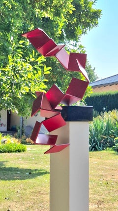 Entfaltung 12 di Kuno Vollet - Scultura contemporanea in acciaio rosso per esterni