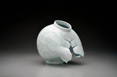 Moon Jar with Octopi by Steven Young Lee, Porcelain Sculpture with Illustration