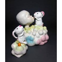Give Me A Kissy Kiss by Kyungmin Park, Porcelain Sculpture with Glazes, 2016 9