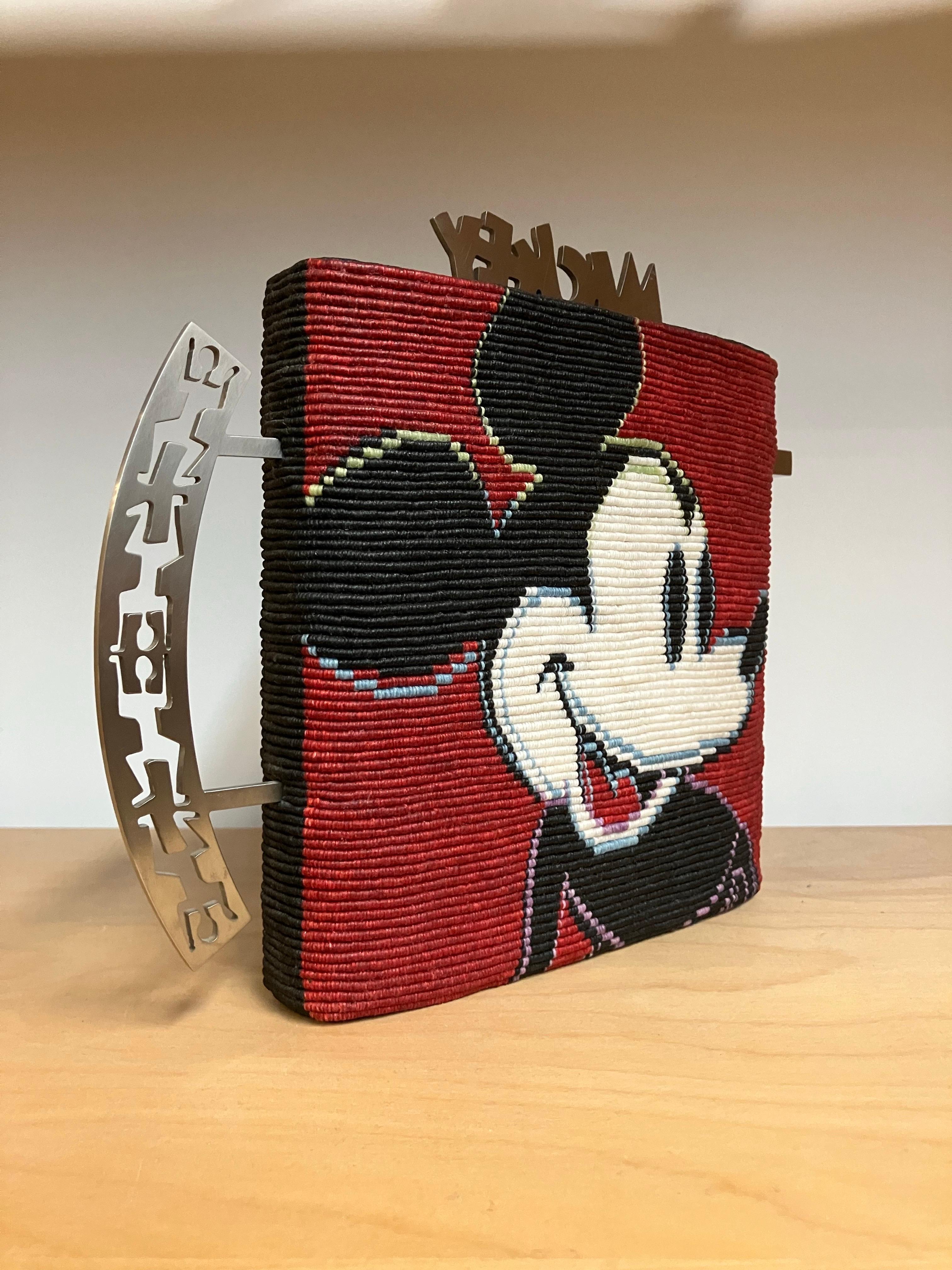 Théière Mickey Mouse / Warhol-Haring I, Kate Anderson, 2006, lin ciré noué en vente 3