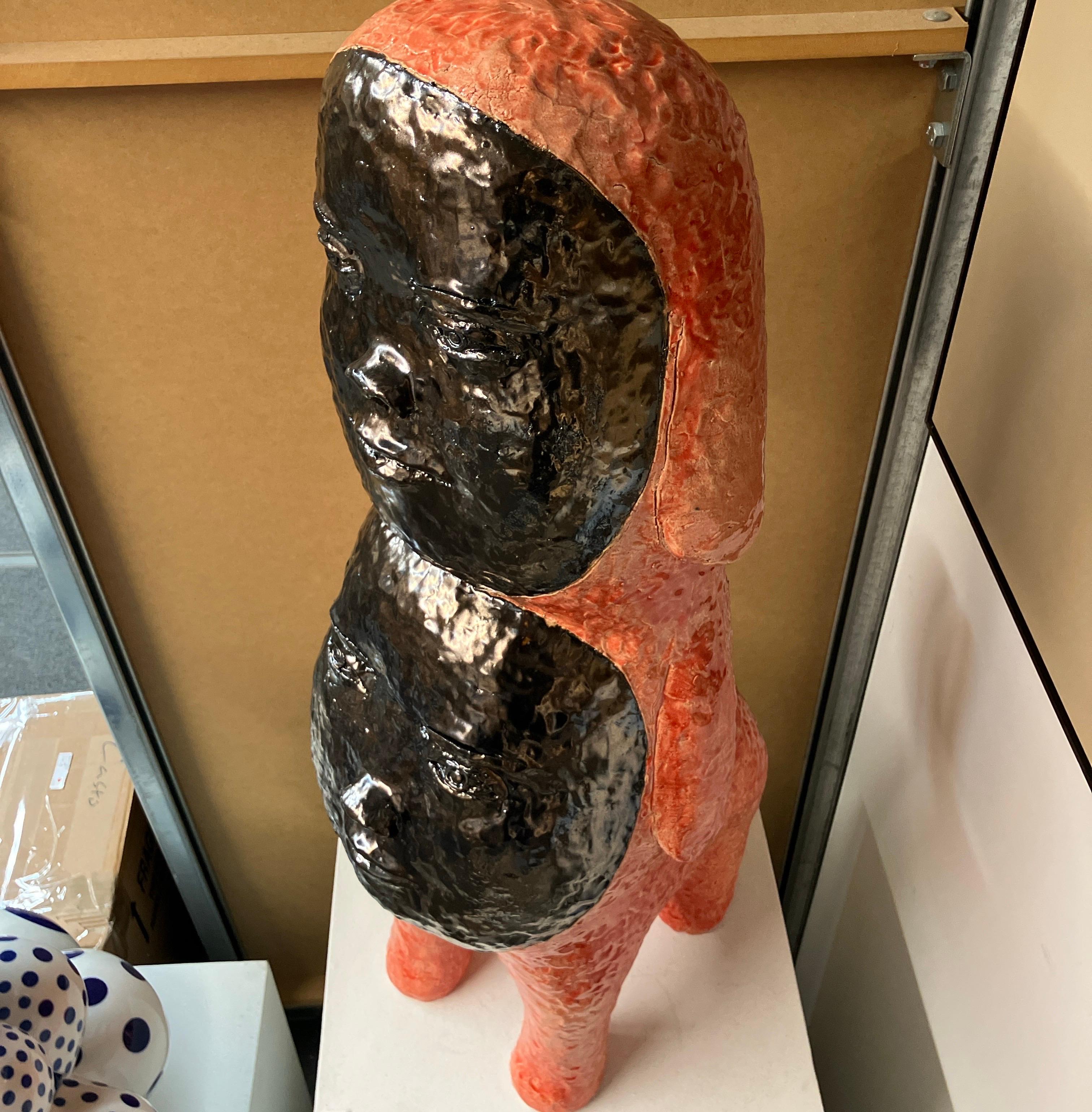 Figurative Ceramic Sculpture, Glazed Stoneware, Dog by Kensuke Yamada, 2024 en venta 7