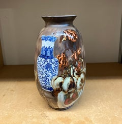 "Vaso Vanitas #11", scultura in ceramica con pittura di natura morta in smalto