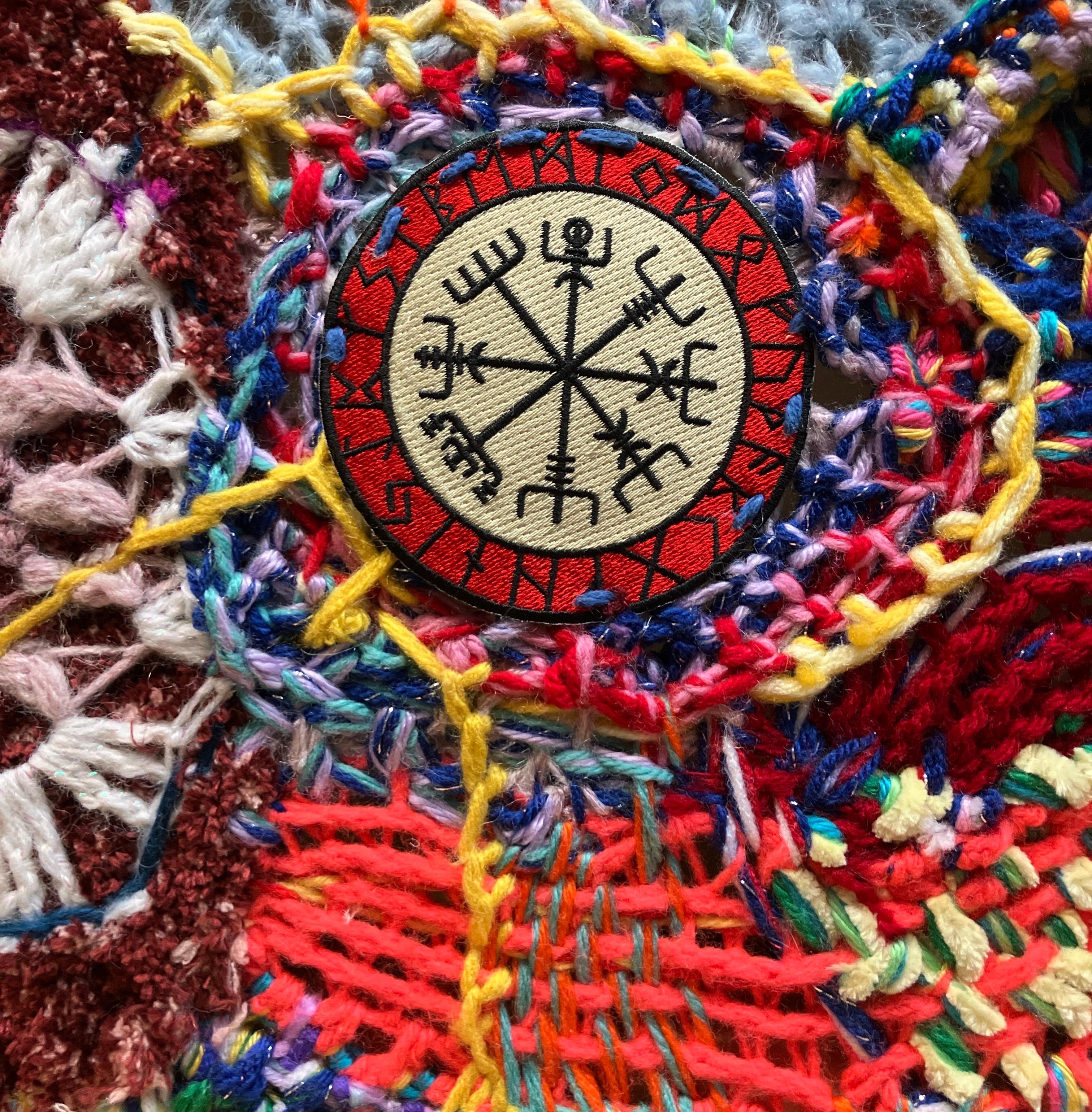 „Meine Seele wird durch die Tore der Eternity gehen“, gerahmt, Textil, Faser im Angebot 4