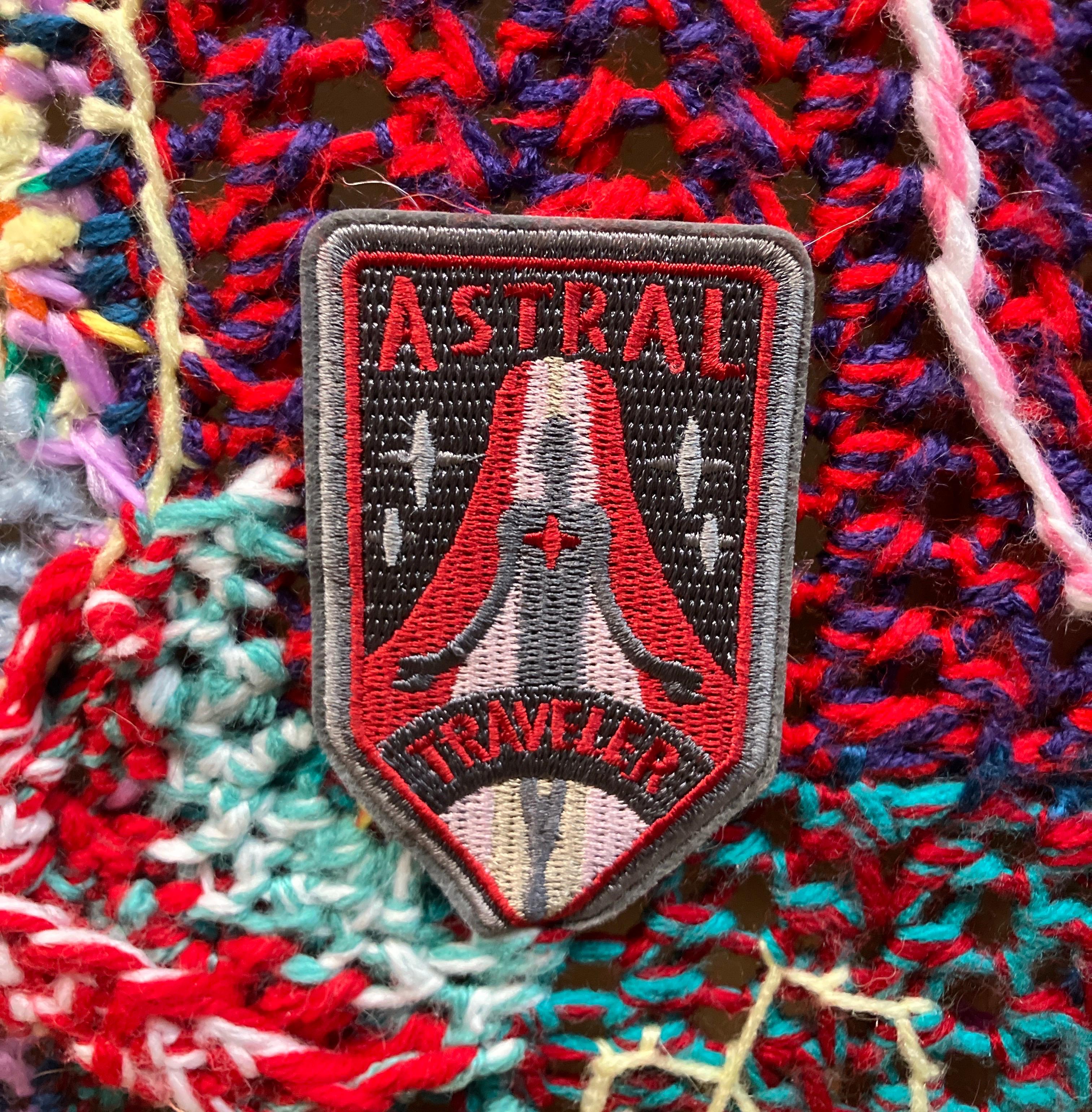 „Meine Seele wird durch die Tore der Eternity gehen“, gerahmt, Textil, Faser im Angebot 5