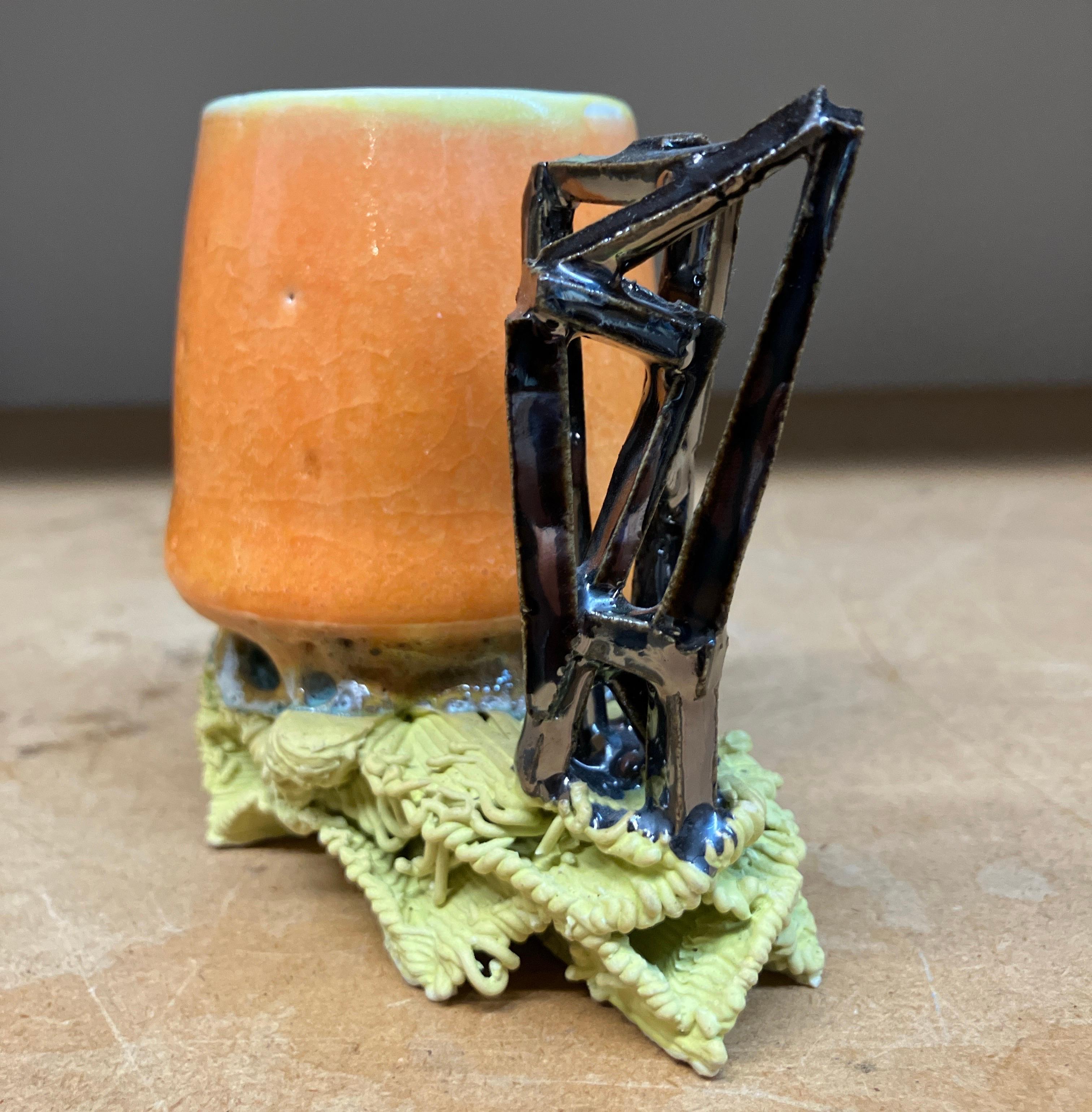 Taza Composición nº 002, Matt Mitros, 2023, Escultura de porcelana impresa en 3D Esmalte en venta 4