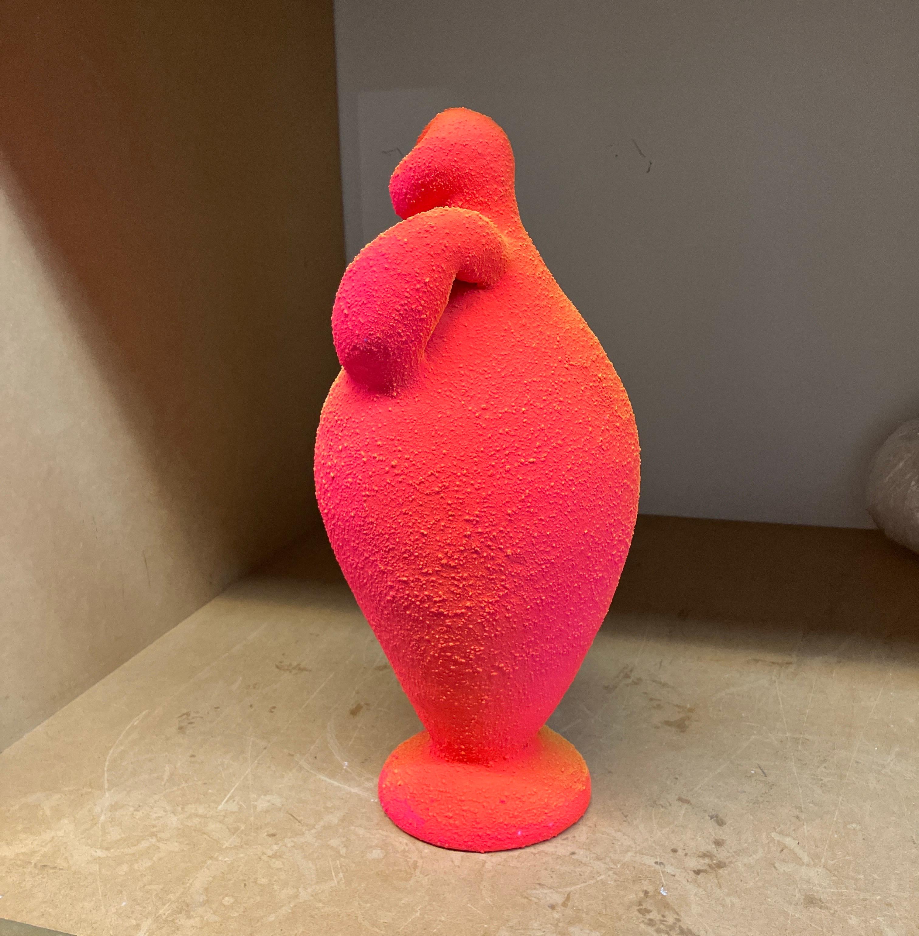 « Pink & Yellow Amphora 2 », techniques mixtes, céramique, sculpture, grès, plastique en vente 2