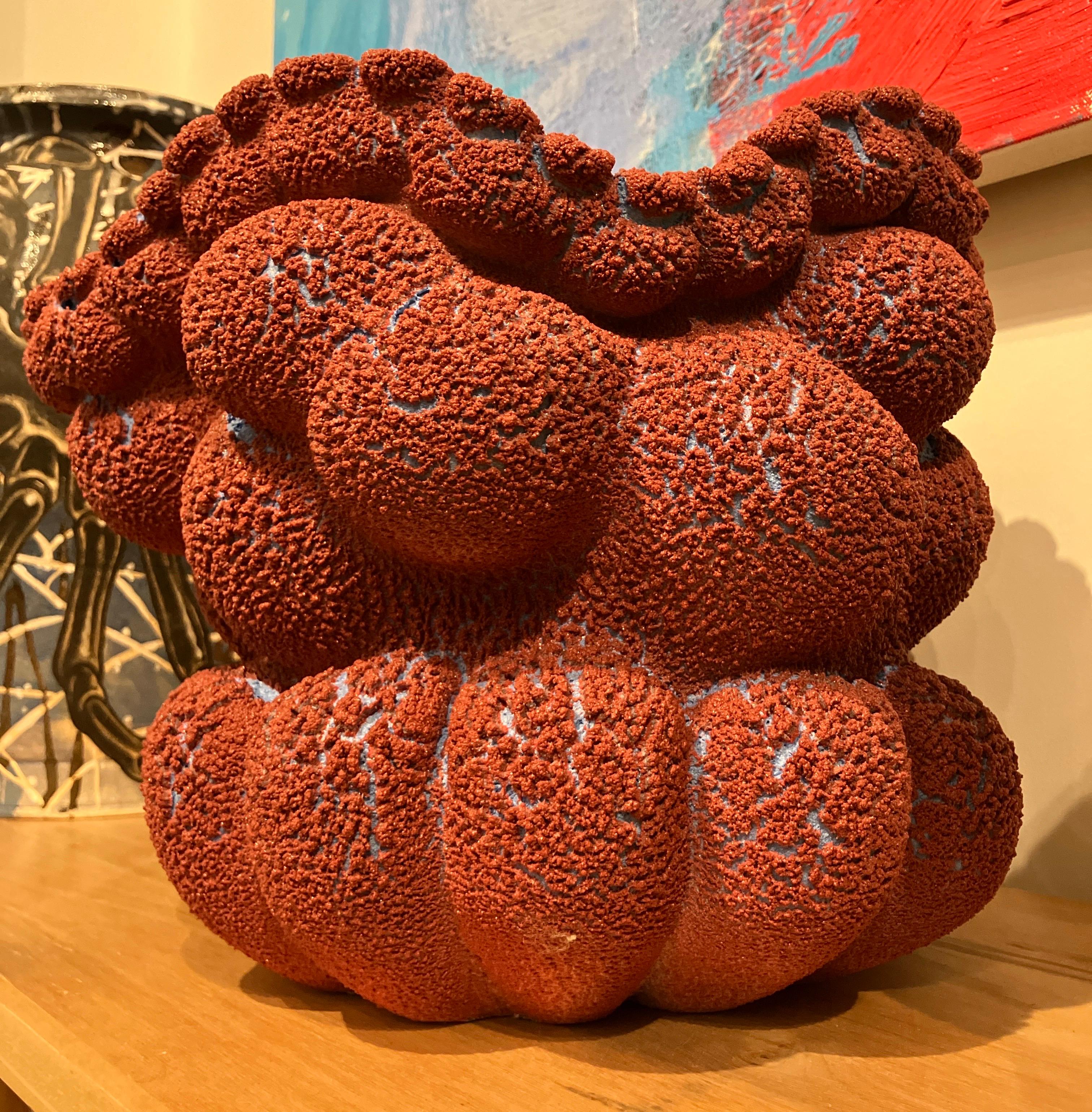 Sculpture abstraite contemporaine en céramique, vase en grès émaillé, rouge et bleu en vente 6